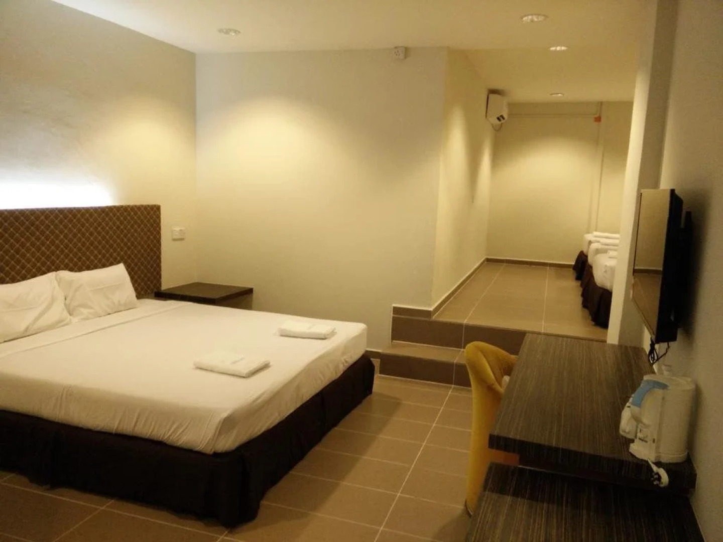 Station Gold Budget Hotel