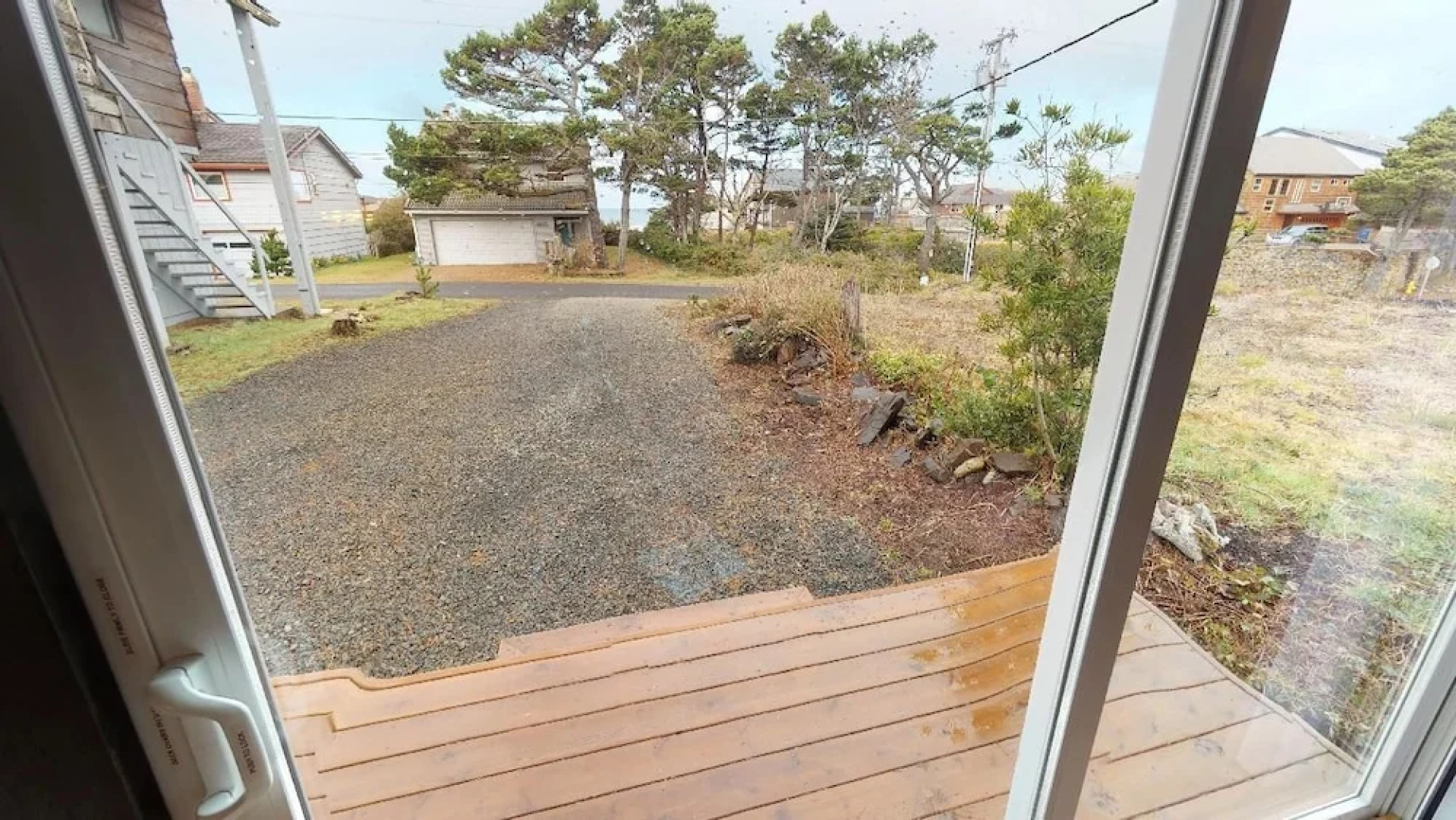 Woodley Beach House 2 Bedrooms 2 Bathrooms Home