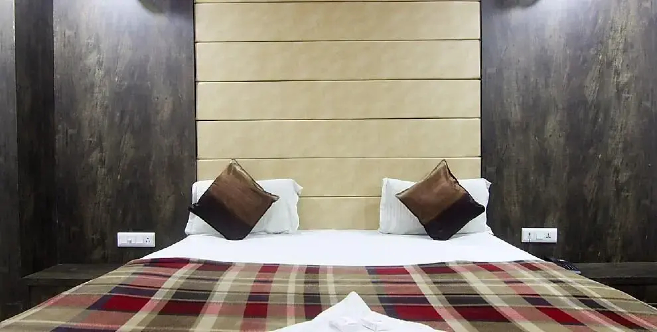 OYO 10289 Hotel Pearl Palace