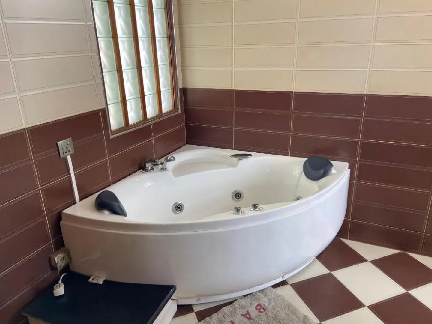 MountView studio in city