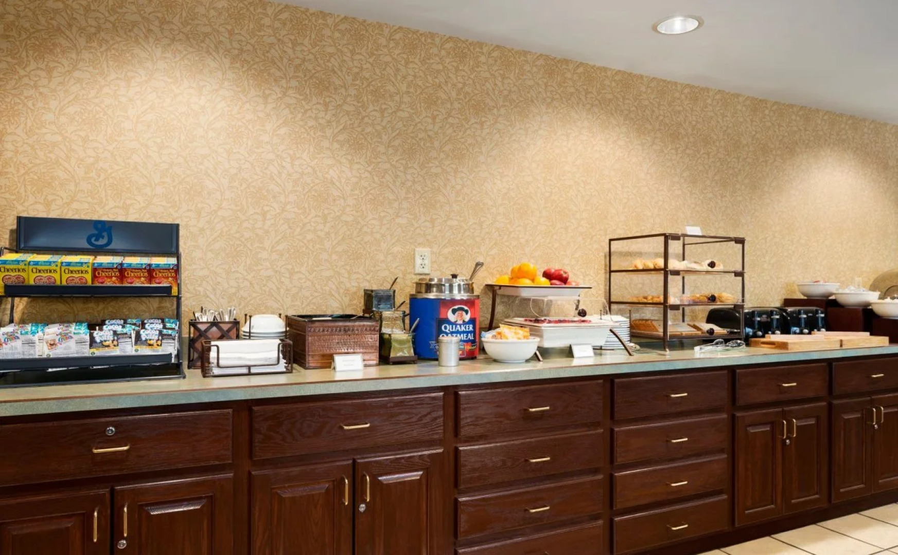 Country Inn & Suites by Radisson, Big Rapids, MI