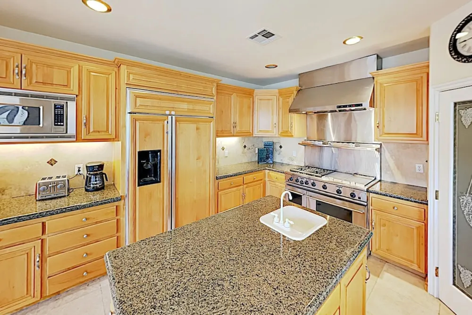 New Listing! Palatial Home W/ Huge Deck, Game Room Home
