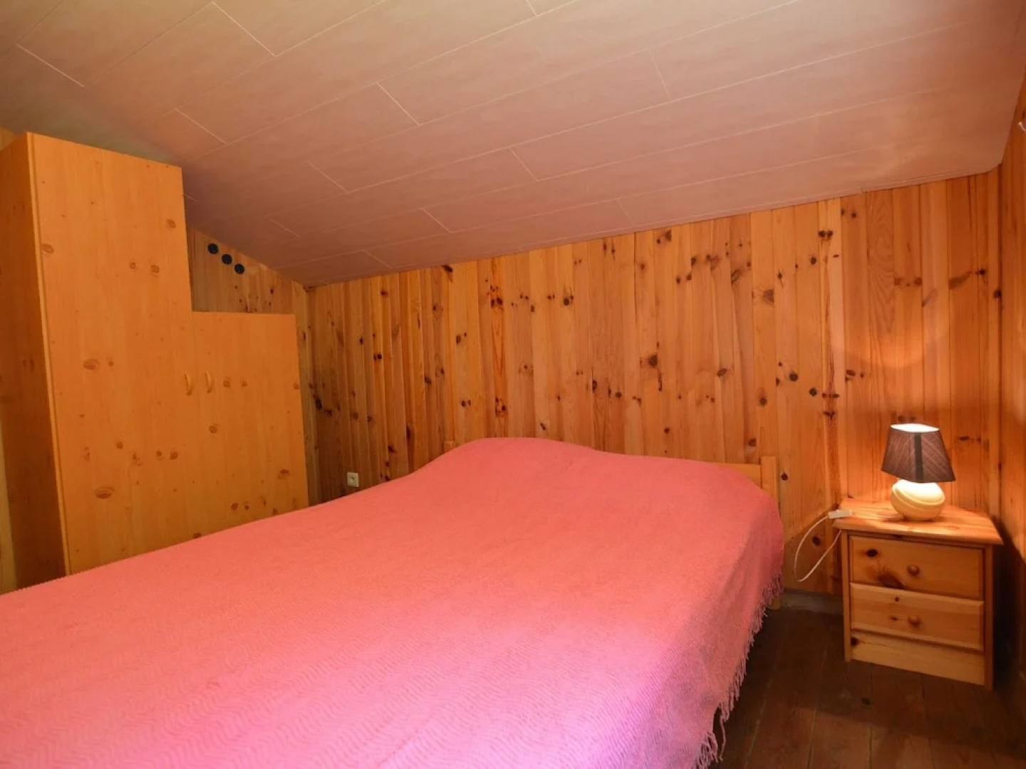 Welcoming Cottage in Hatrival With Terrace