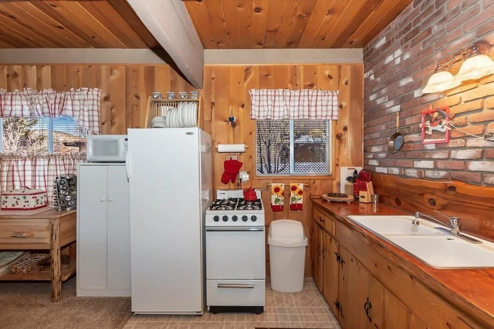 044 - Lazy Bear Chalet