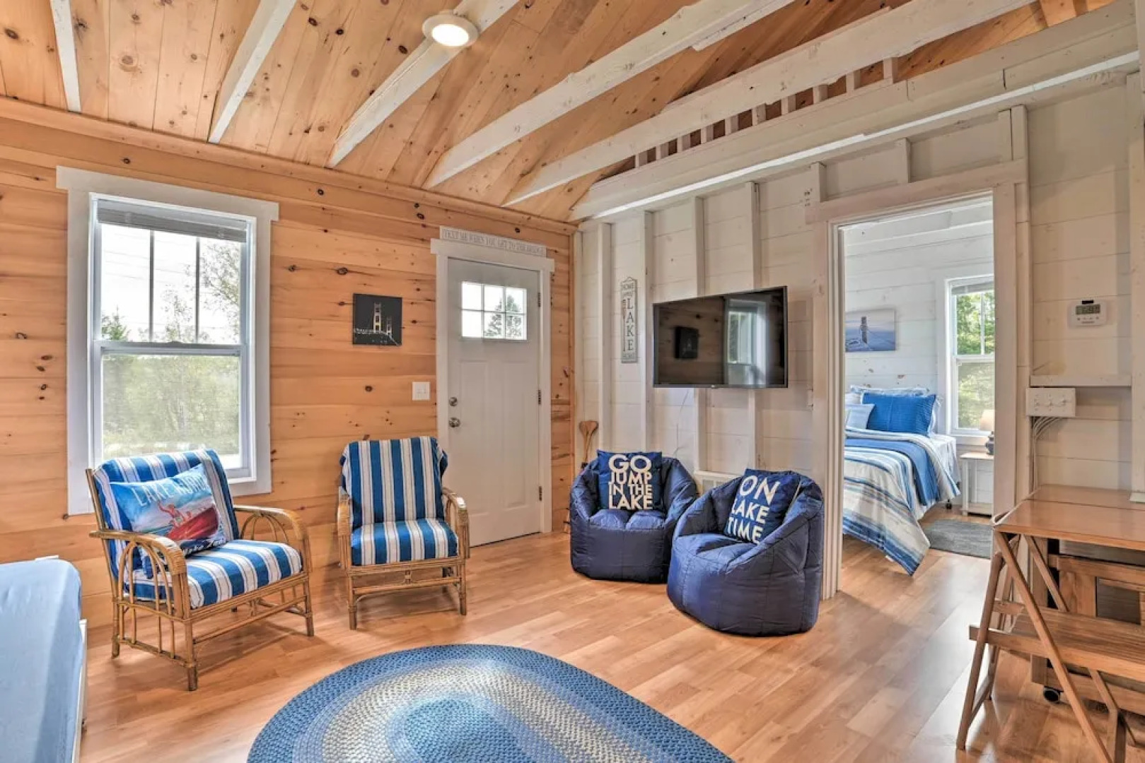 Cozy Cedarville Cottage - Walk to Lake Huron!