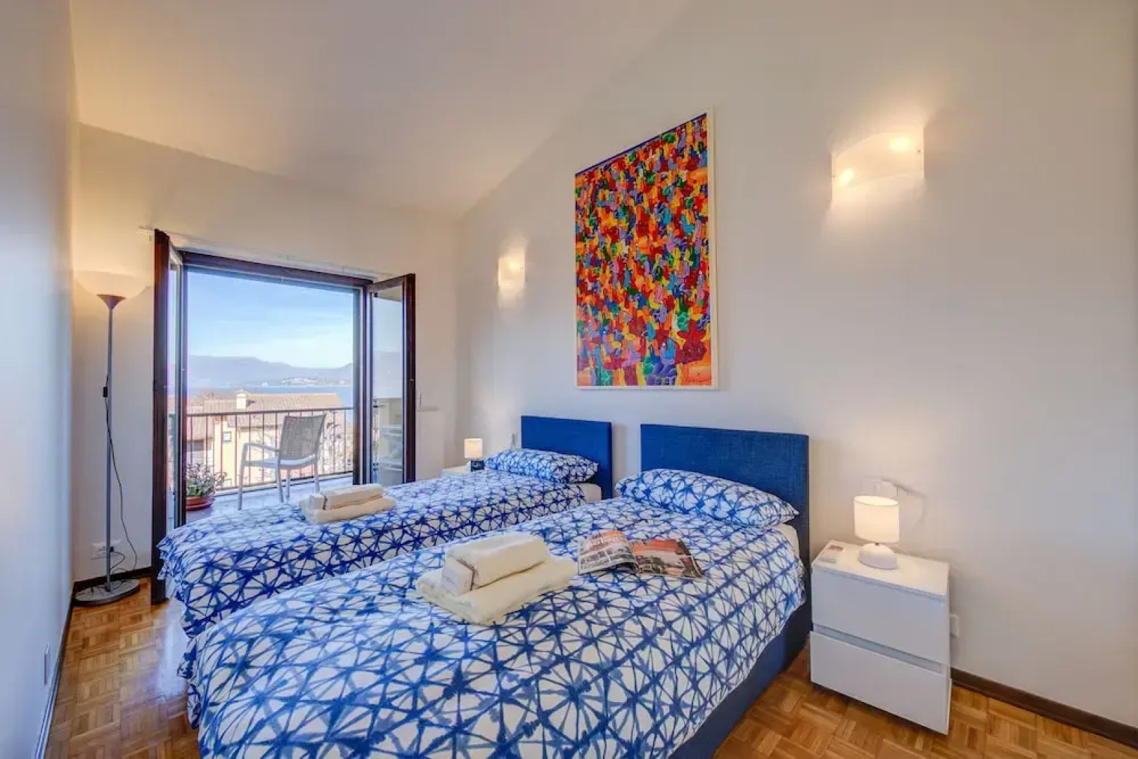 Lake View Pool Apartment in Ranco