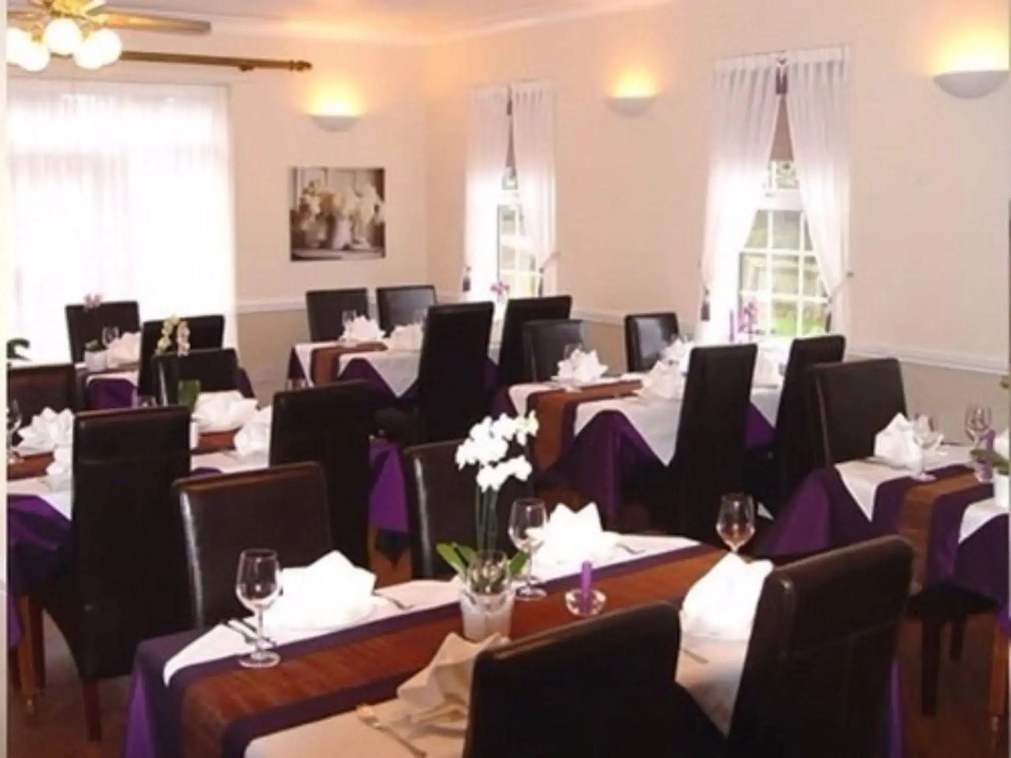 Horse and Groom Hotel