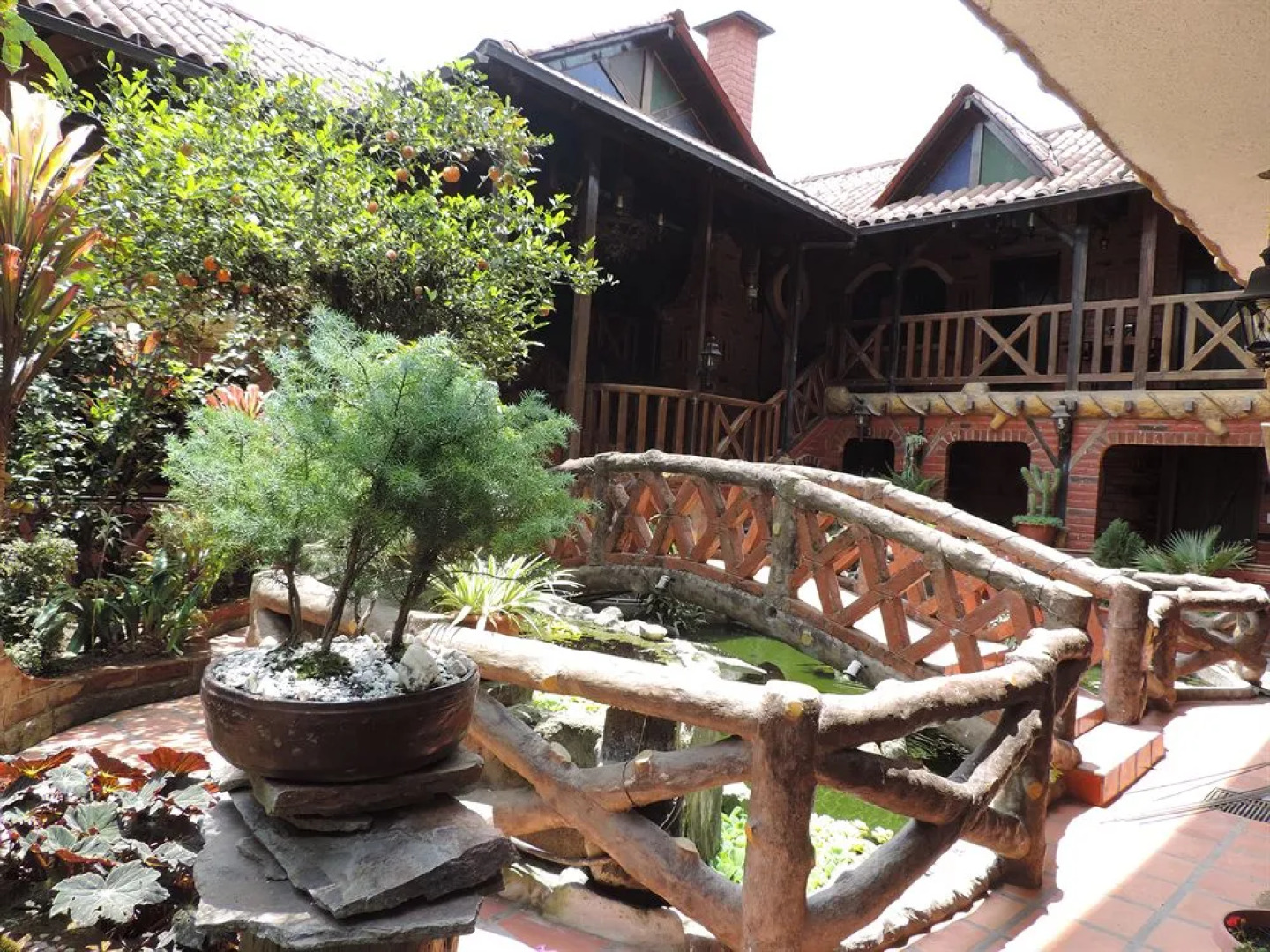 Hosteria Jardines de Chamana