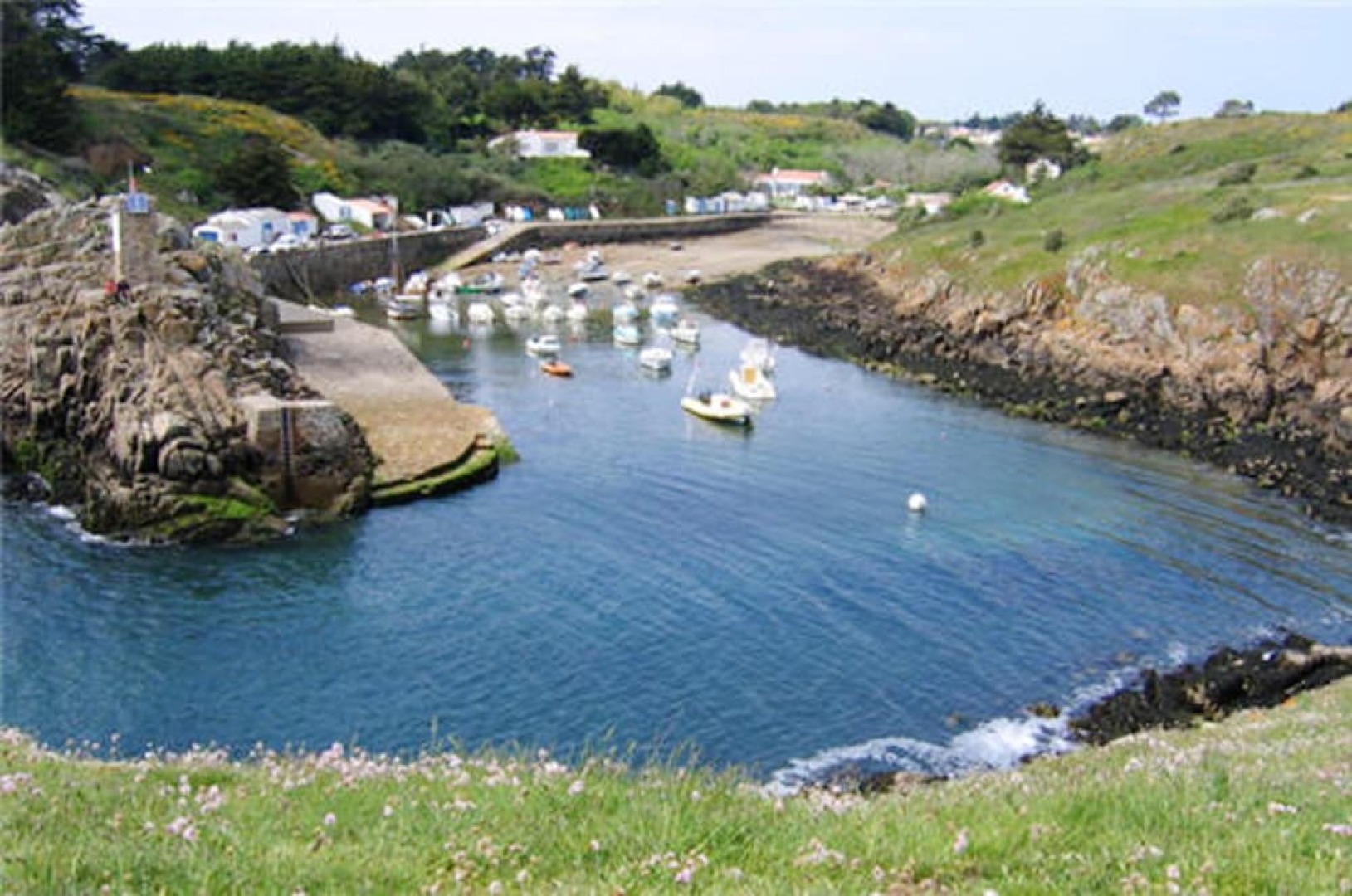 House With one Bedroom in Notre-dame-de-monts, With Wonderful City View, Furnished Terrace and Wifi - 800 m From the Beach