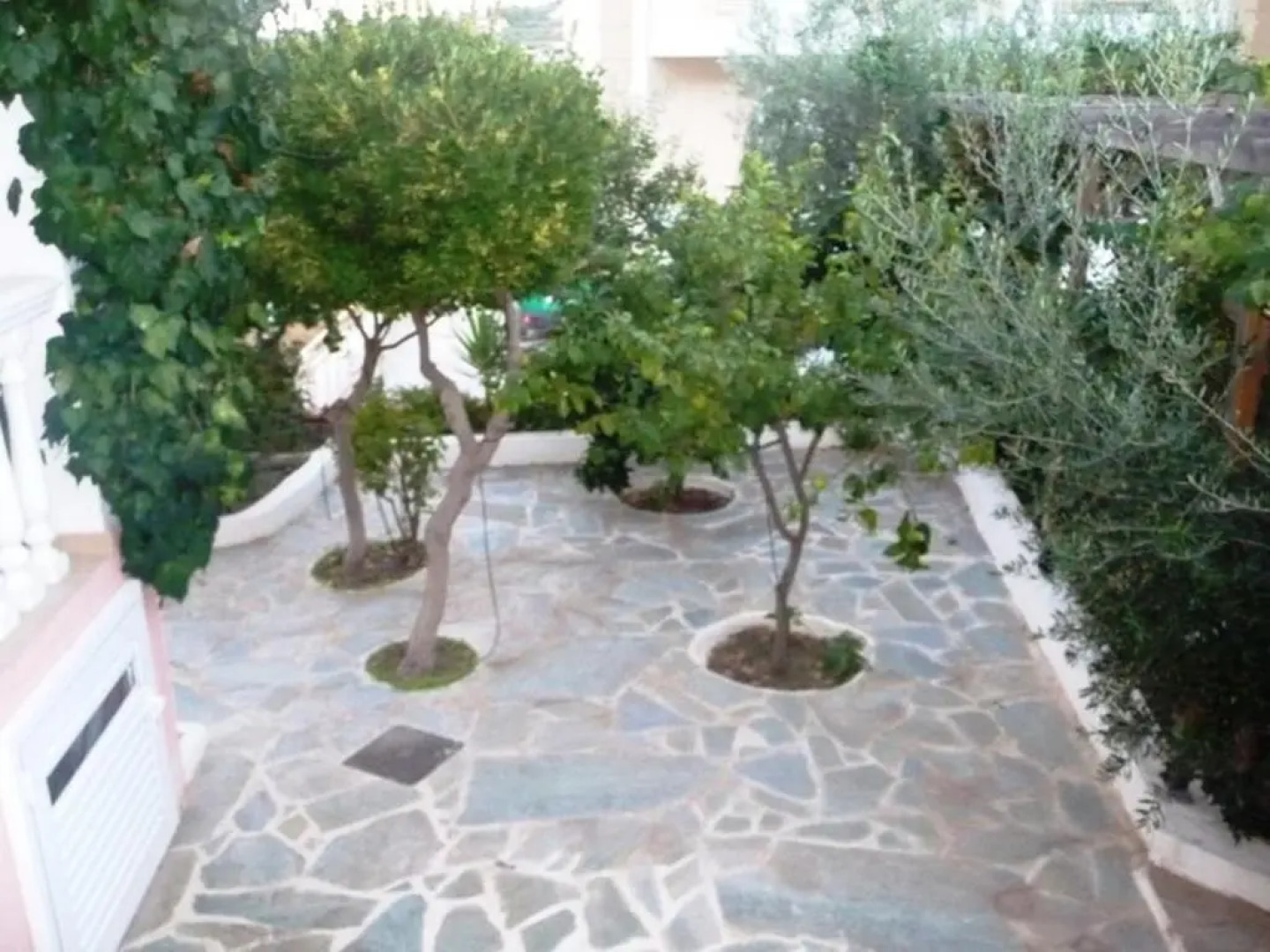 Omorfi Poli Holiday Apartment