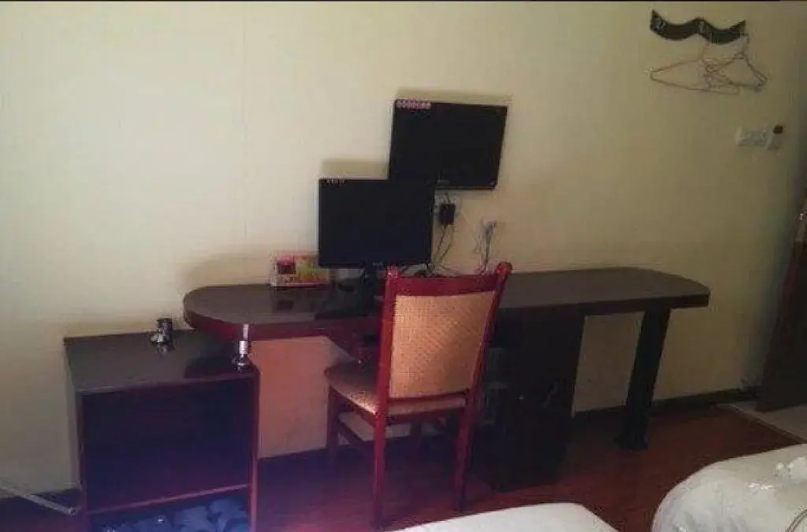 Tongxing Business Hotel