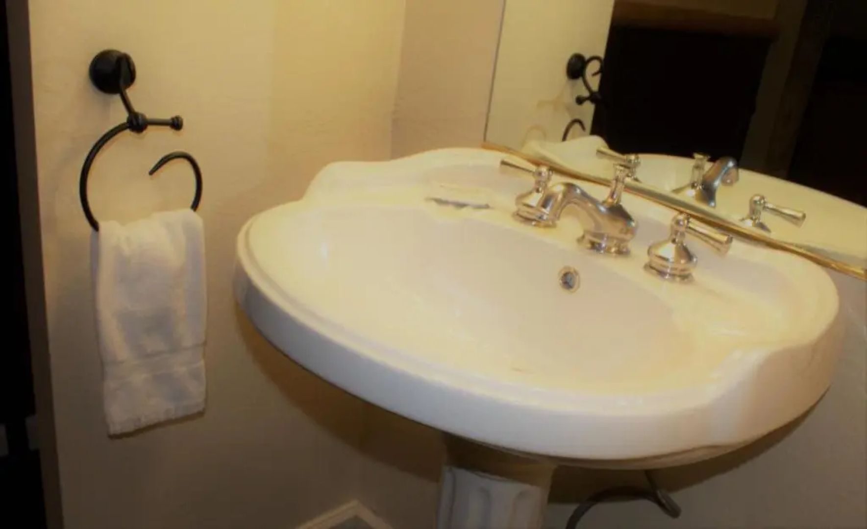 Rodeway Inn & Suites Fireside Lodge
