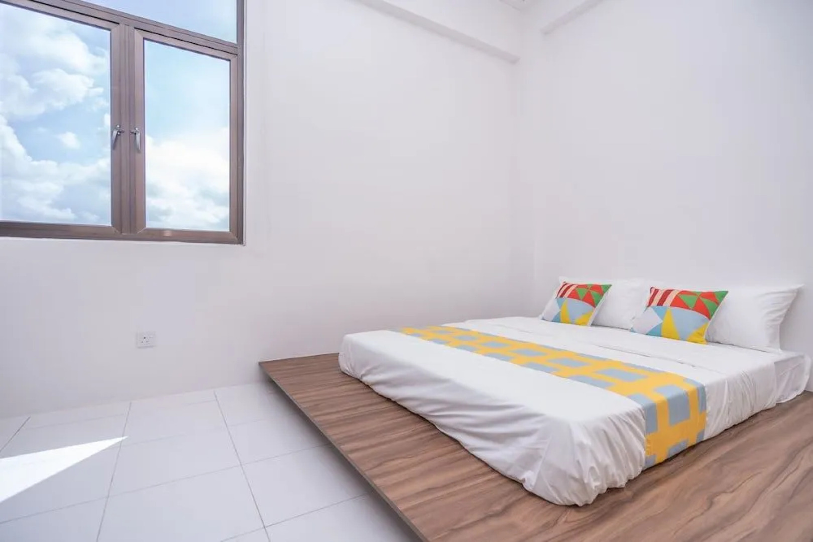 Oyo Home 89574 Studio Imperio