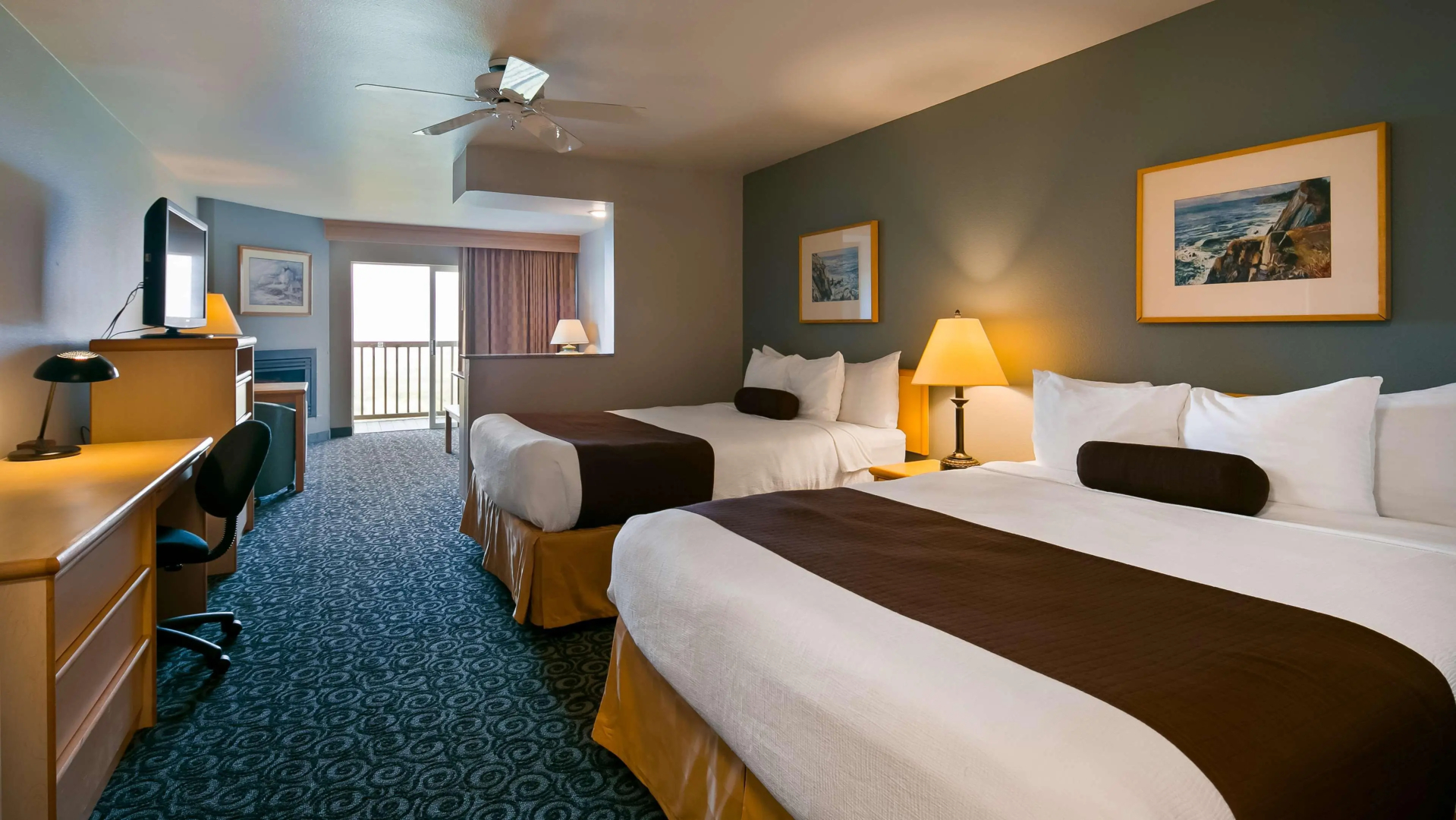 Lighthouse Suites Inn