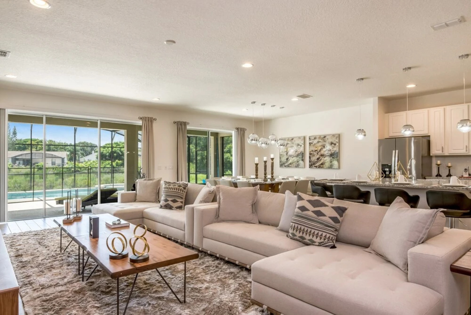 Solterra - 5212 Oakbourne Avenue