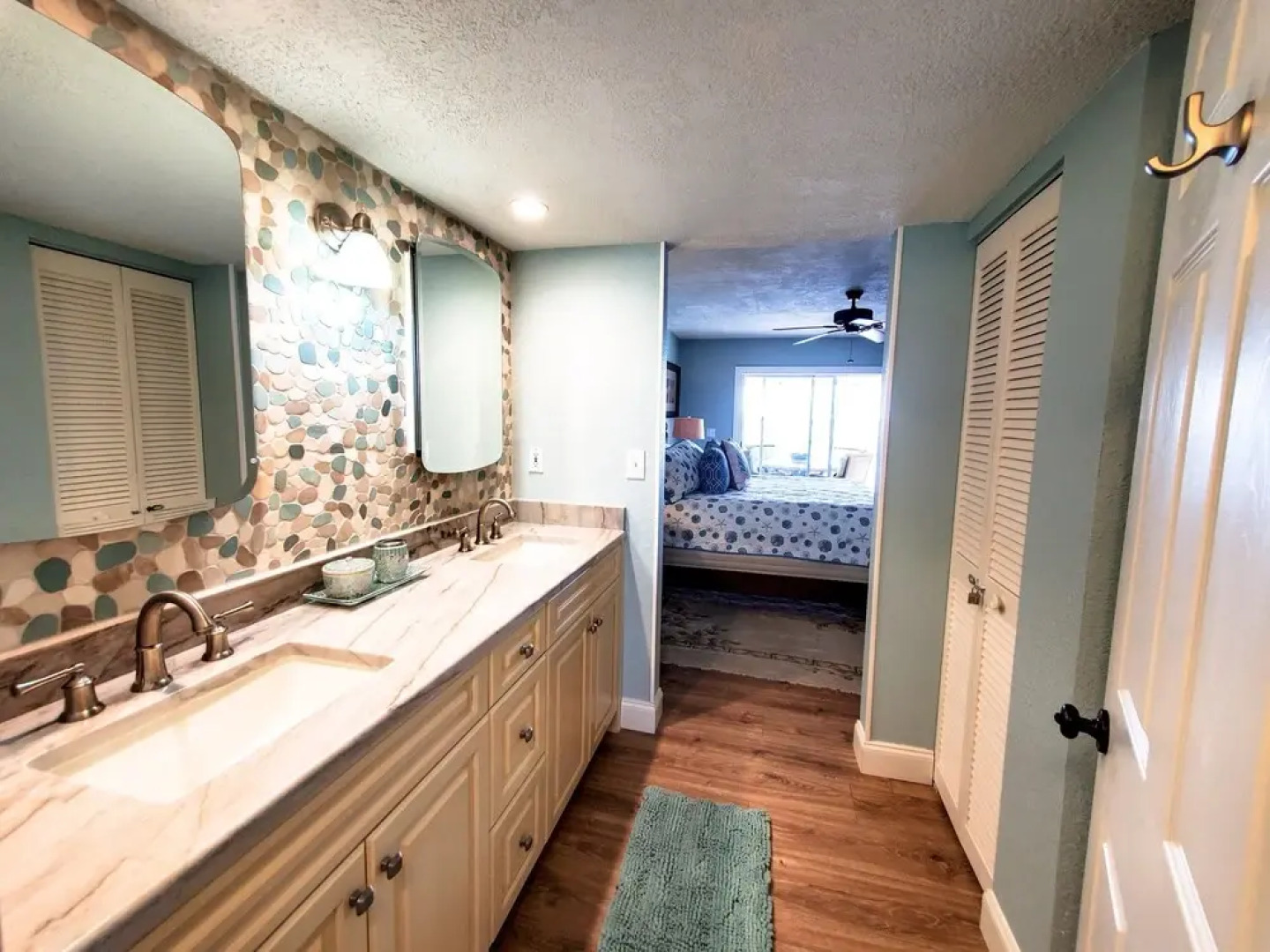 Alan's Hickory Bay West Condo