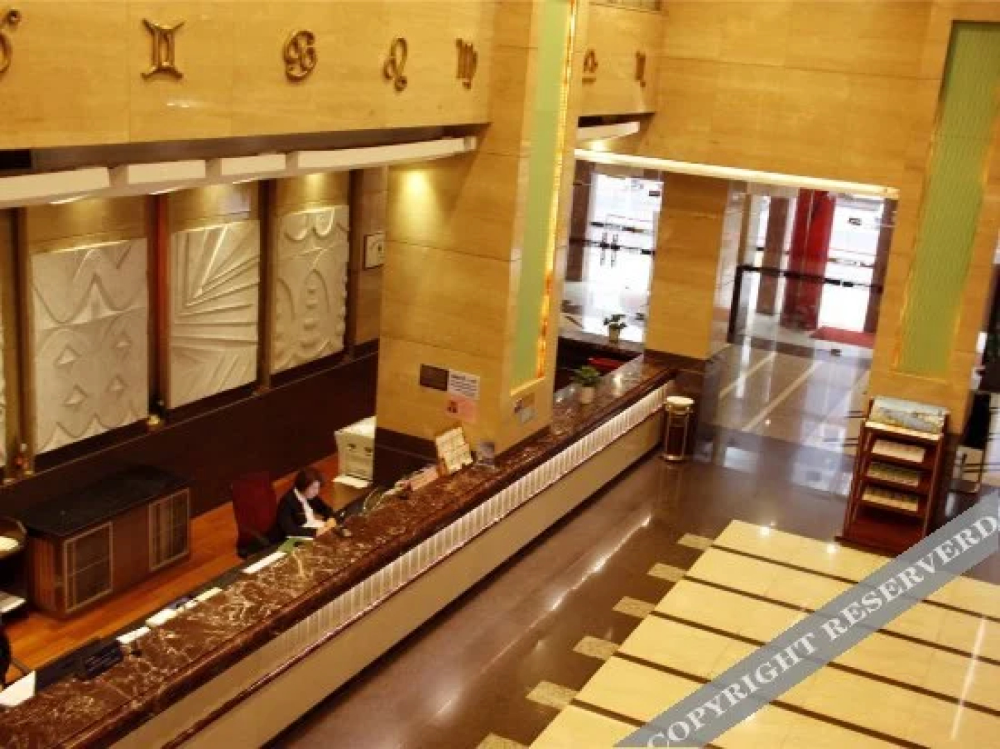 Haining Holiday International Hotel