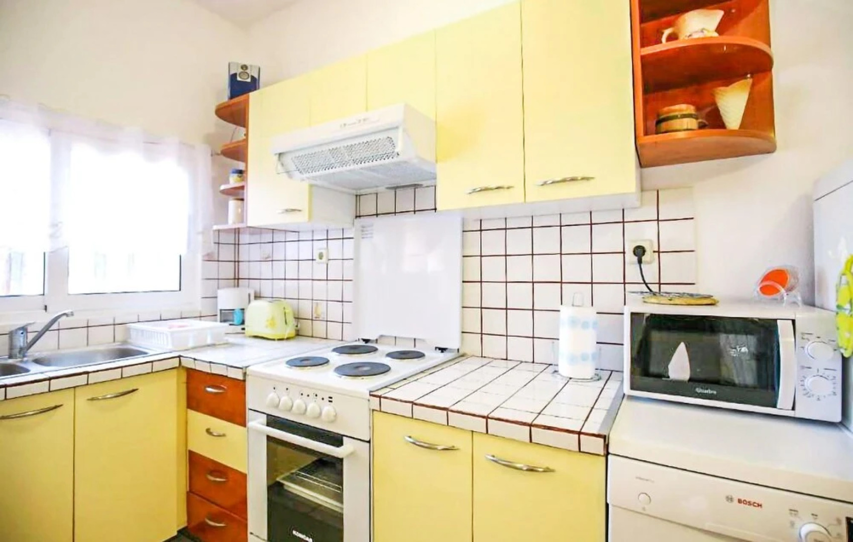 Amazing Apartment in Otok Ist With Wifi and 2 Bedrooms