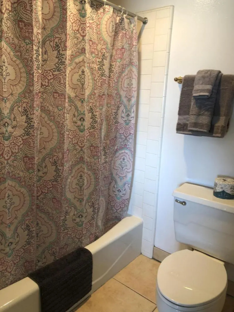 The Shores Inn and Beach Houses