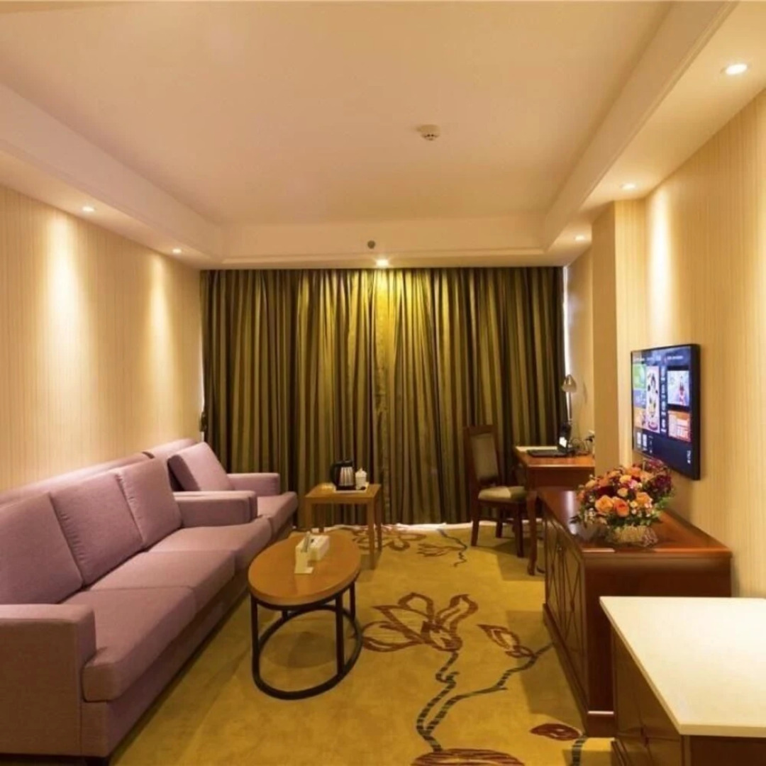 Vienna Hotel Guigang Central Square