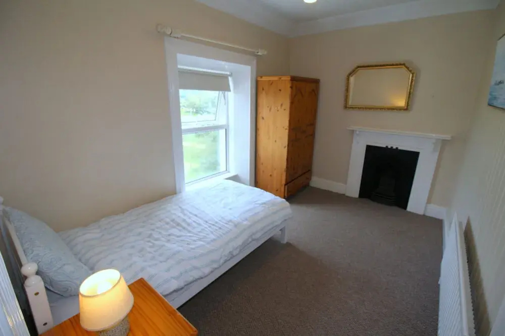 Alcorn's farmhouse 10 mins from beach