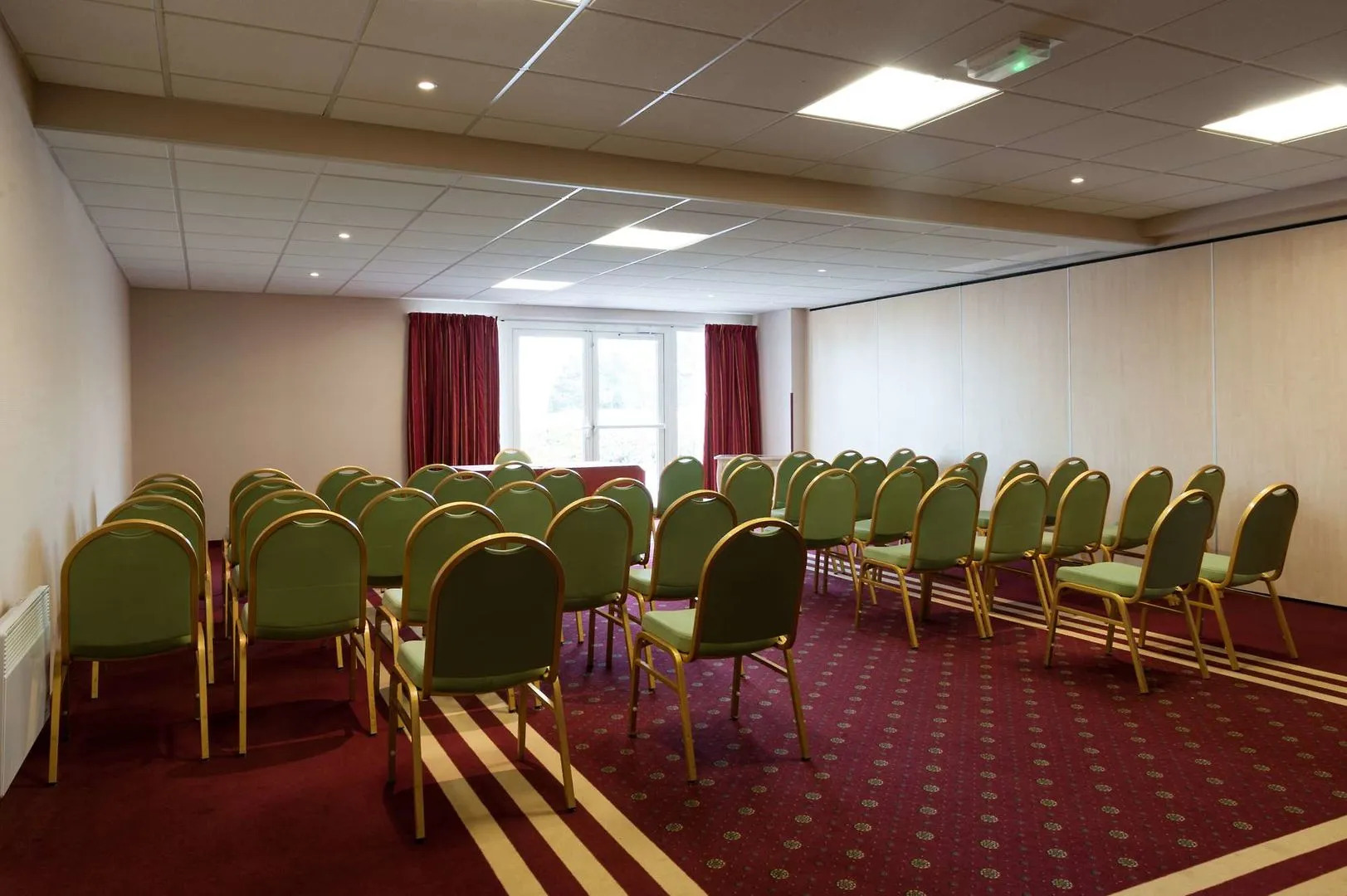 Sure Hotel by Best Western Caen Mémorial