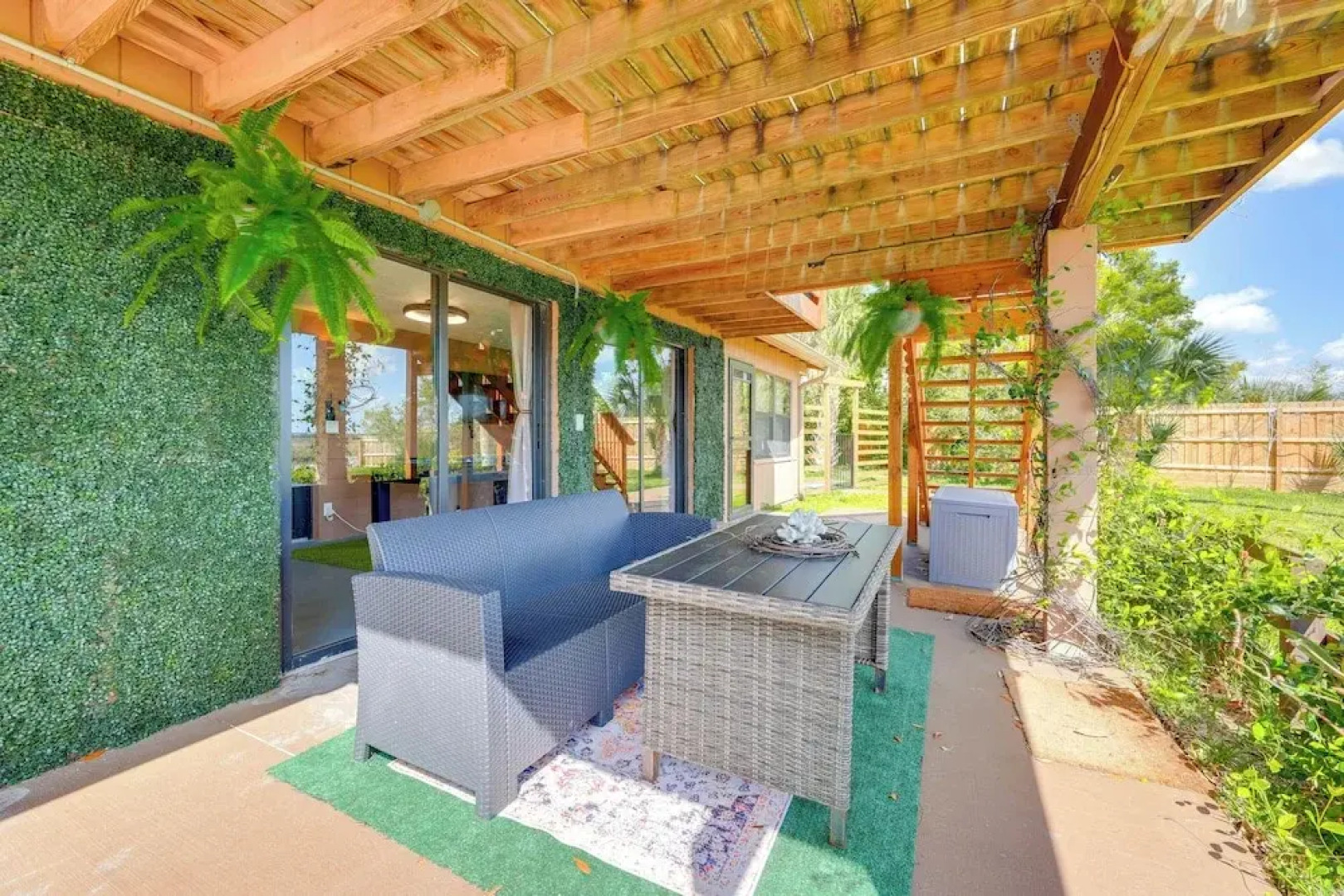 Fish & Bird Watch: Waterfront Jacksonville Gem