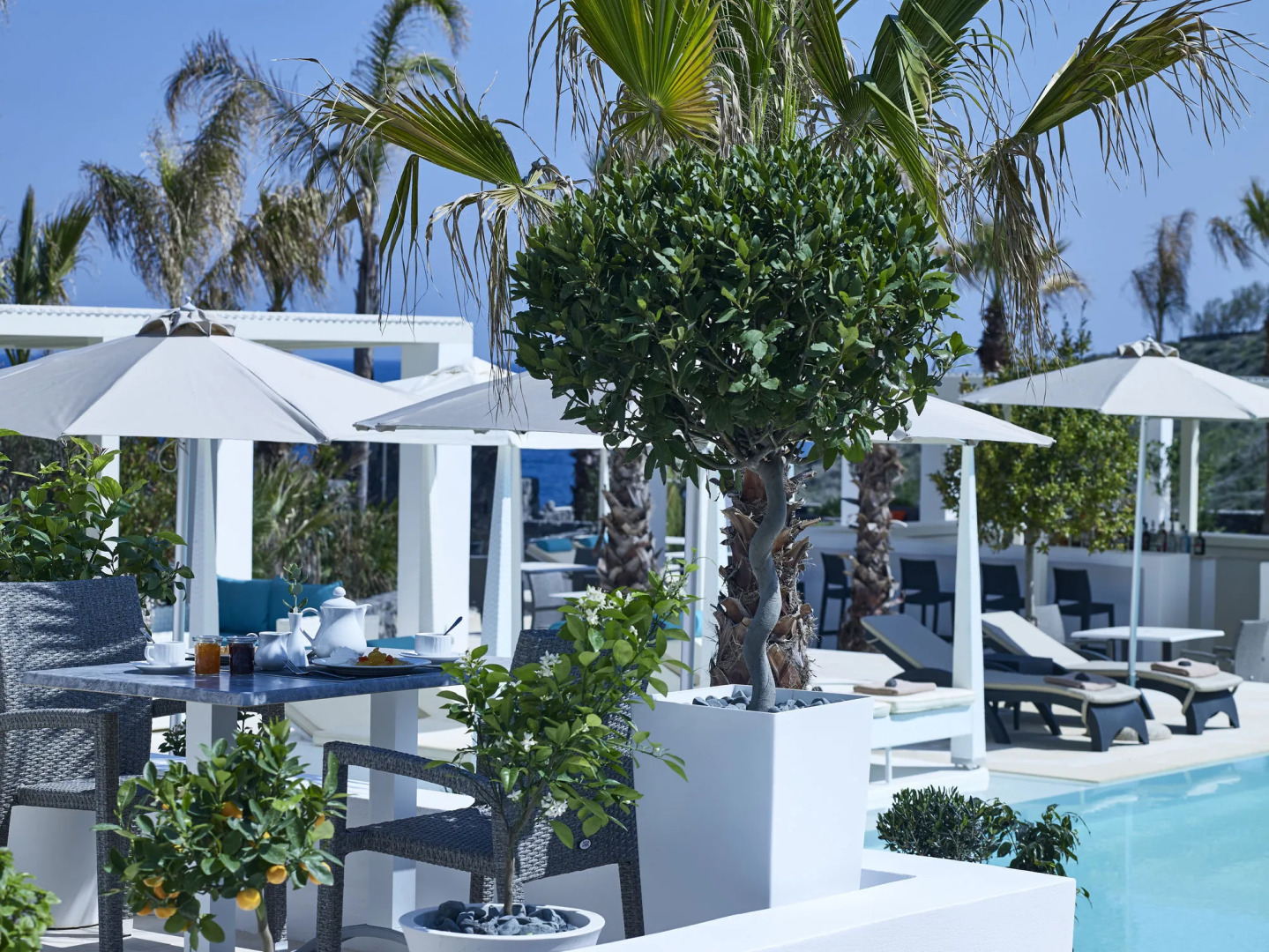 Aurora Luxury Suites