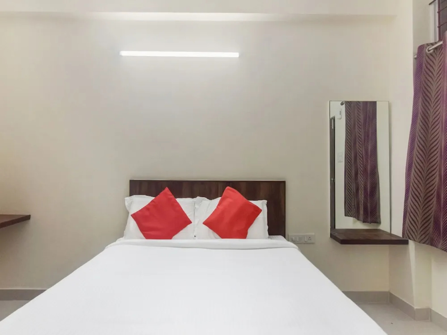 OYO 12347 MV Residency