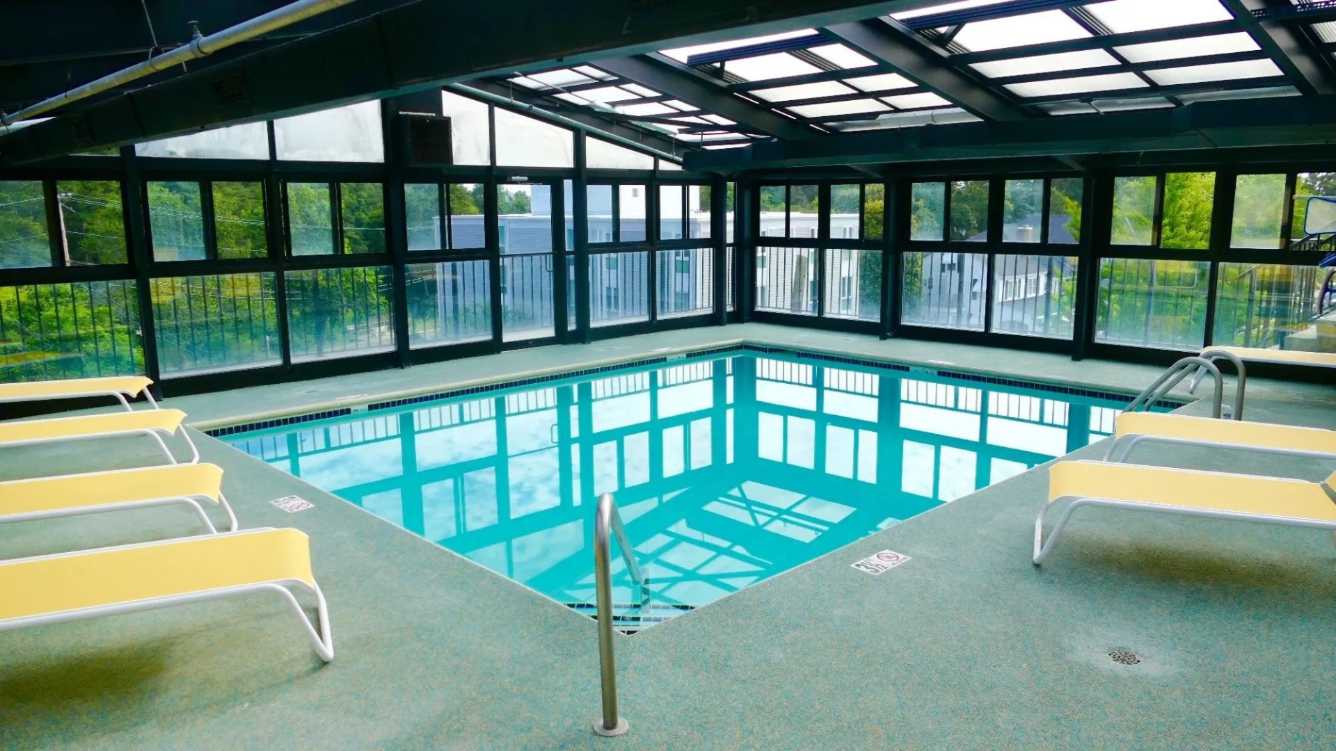 The Breakers Hotel & Suites