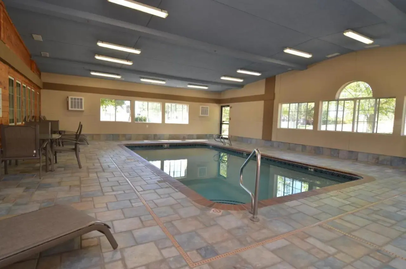 Super 8 Des Moines/airport