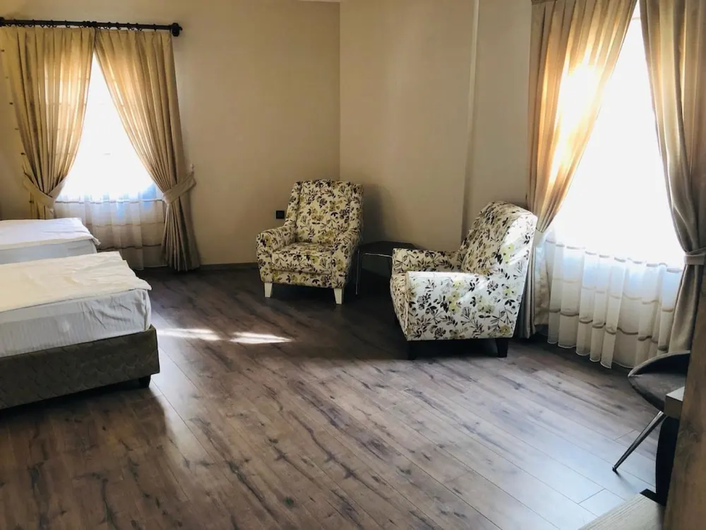 Suvari Hotel