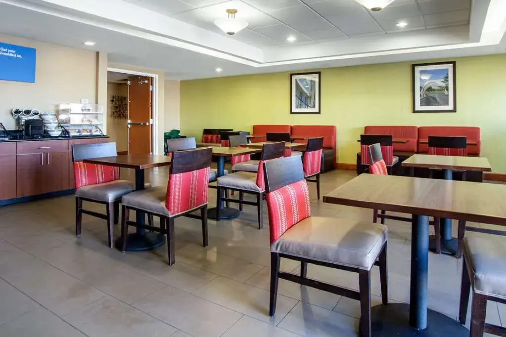Comfort Inn & Suites