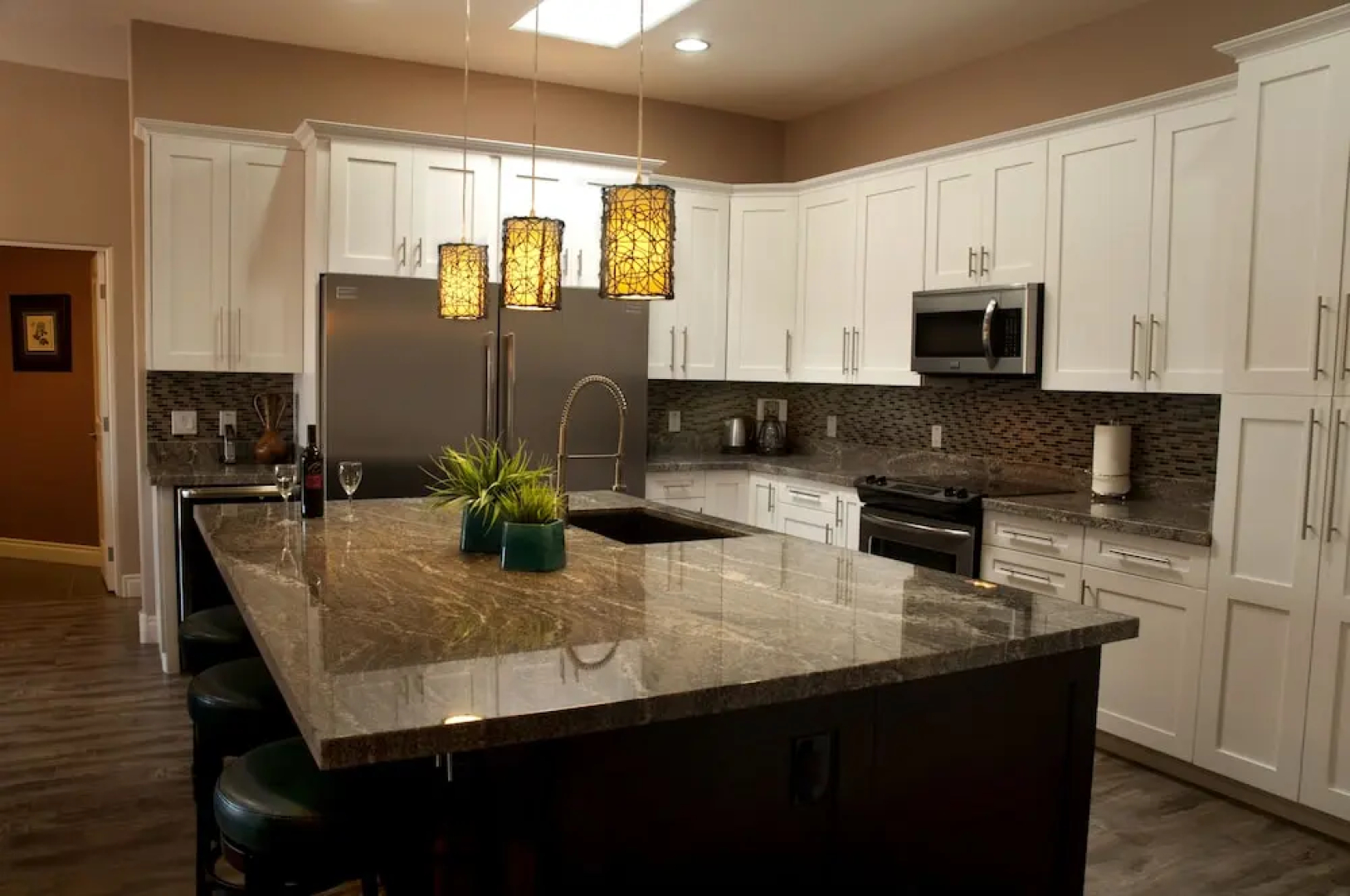 Casa Saguaro 4 Bedroom Home by RedAwning