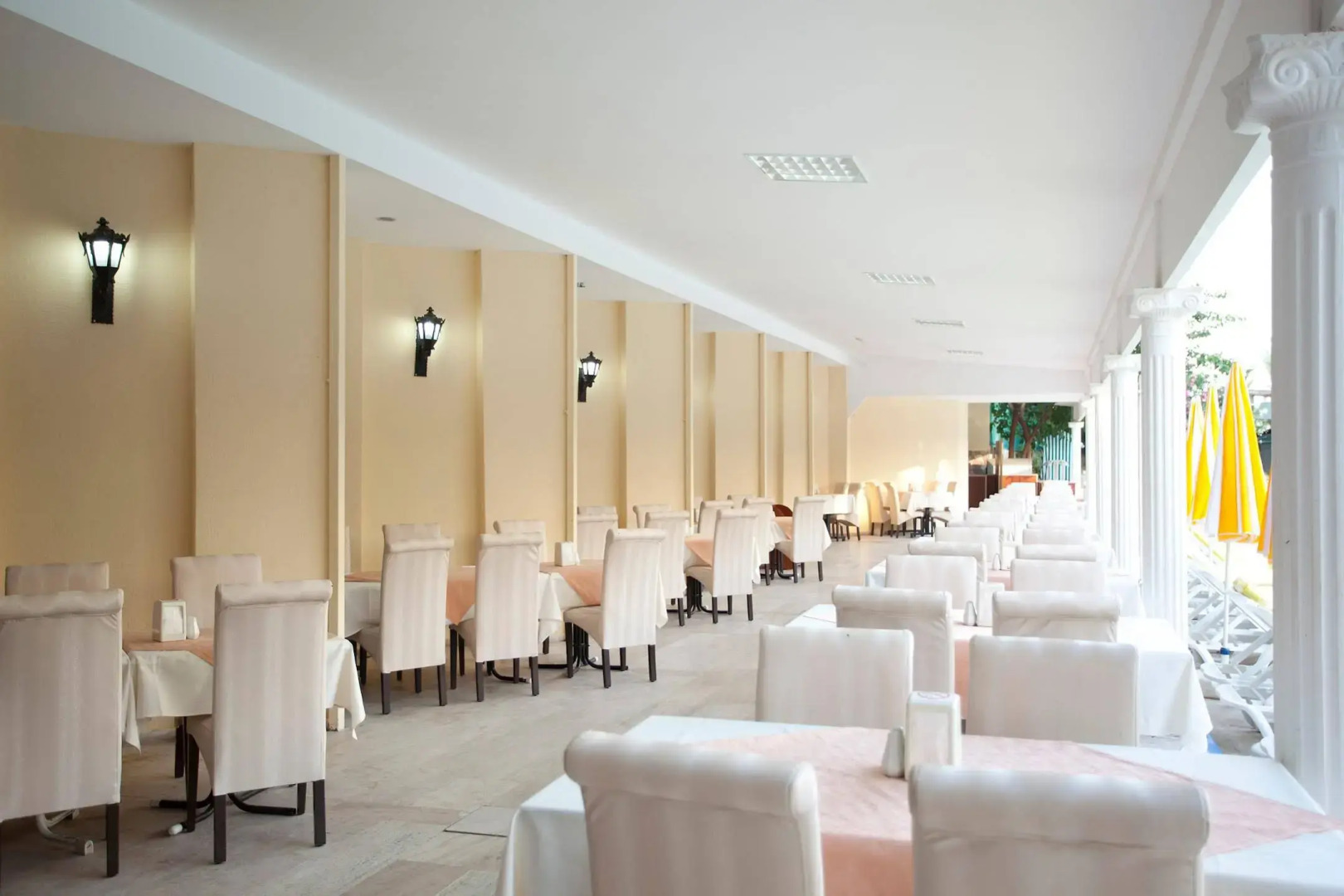 Monte Carlo Hotel - All Inclusive