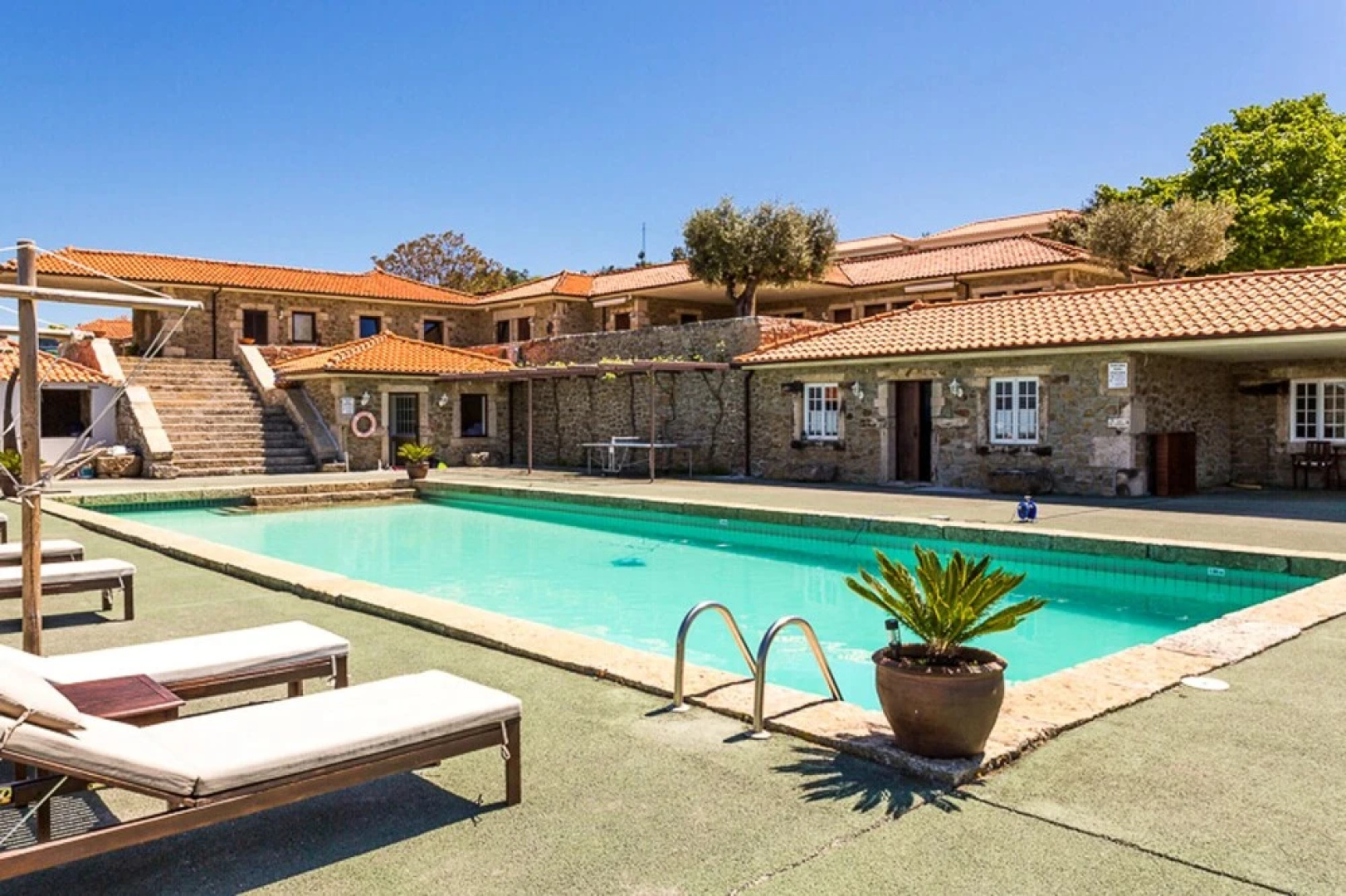Apartment With one Bedroom in Armamar, With Wonderful Mountain View, Shared Pool, Furnished Terrace