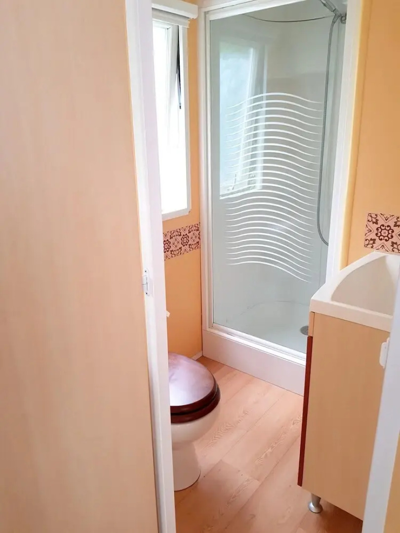 Bungalow With one Bedroom in Meschers-sur-gironde, With Pool Access, Furnished Garden and Wifi