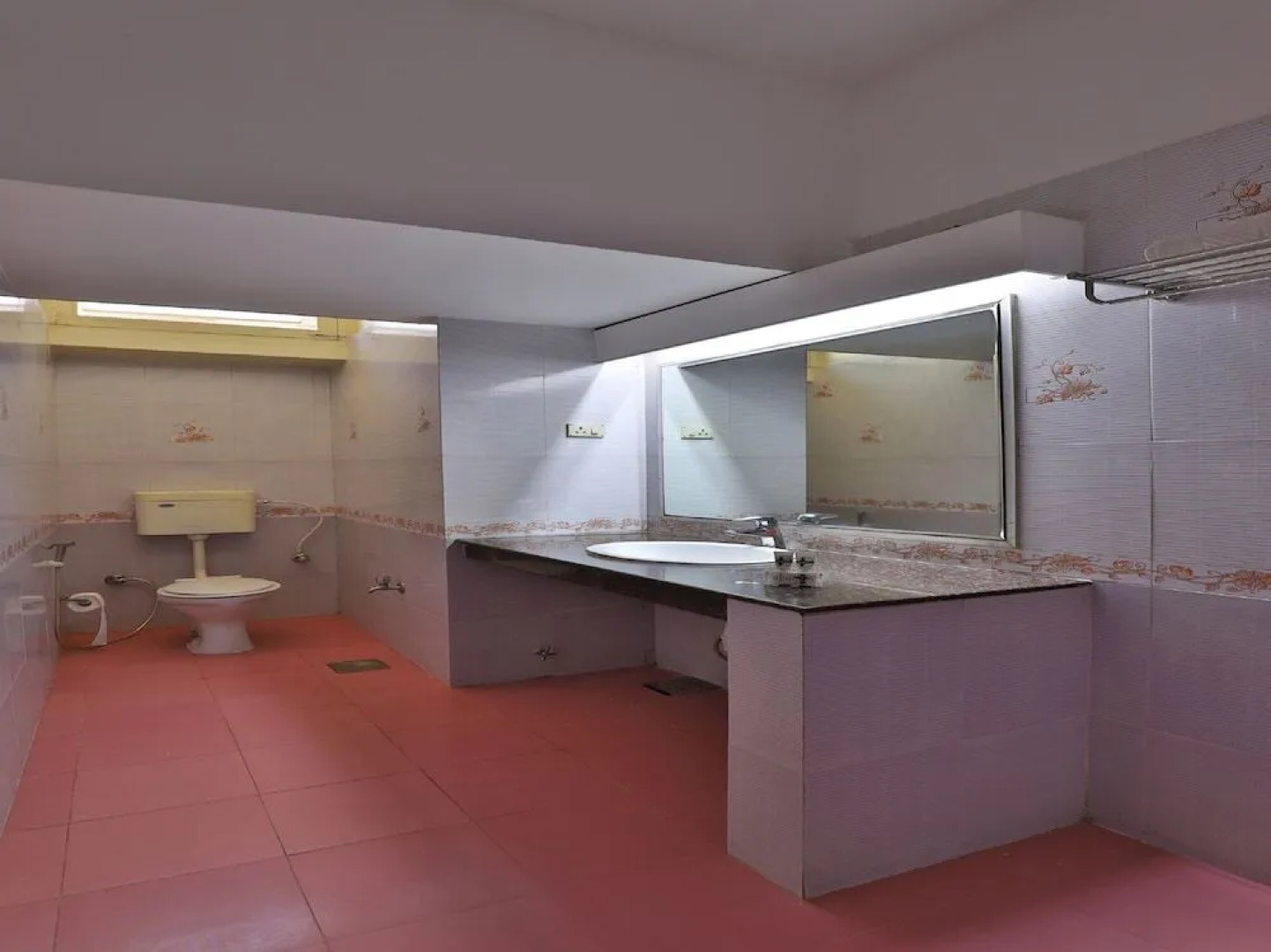 OYO 24534 Hotel President