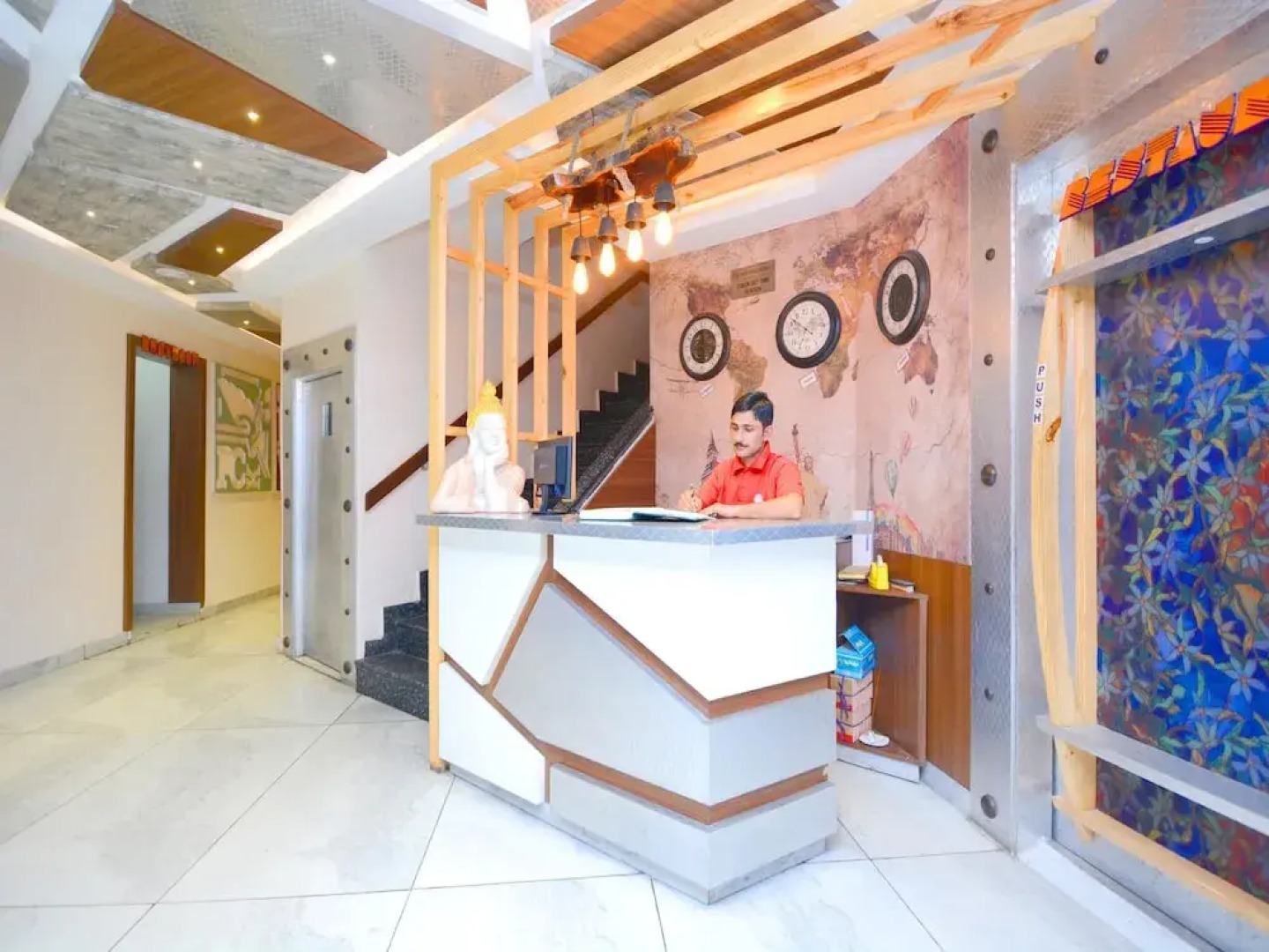 Capital O 38623 Pathankot Club