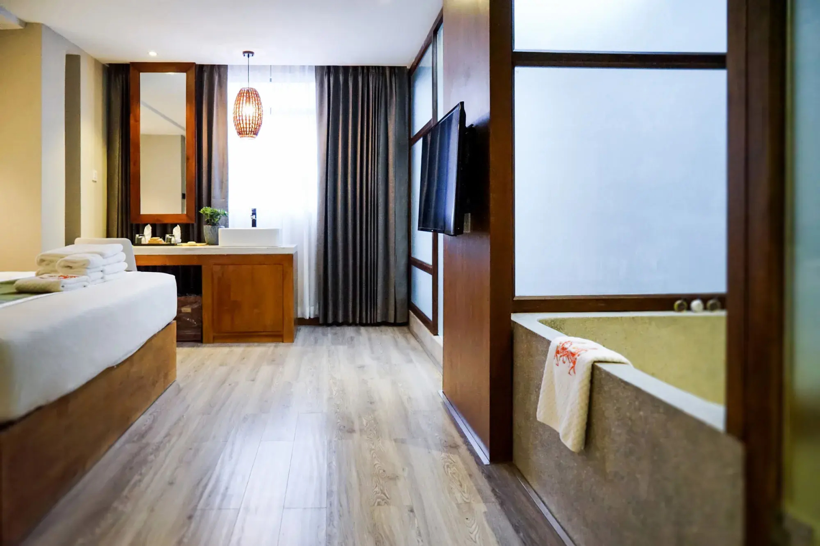Отель G Mekong Hotel Phnom Penh