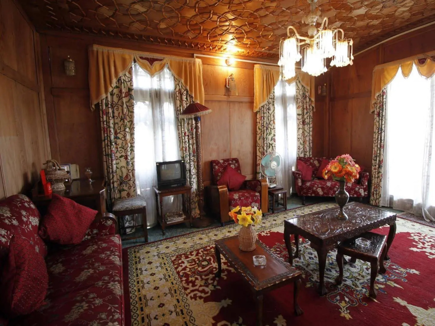 Persian Group of Houseboats