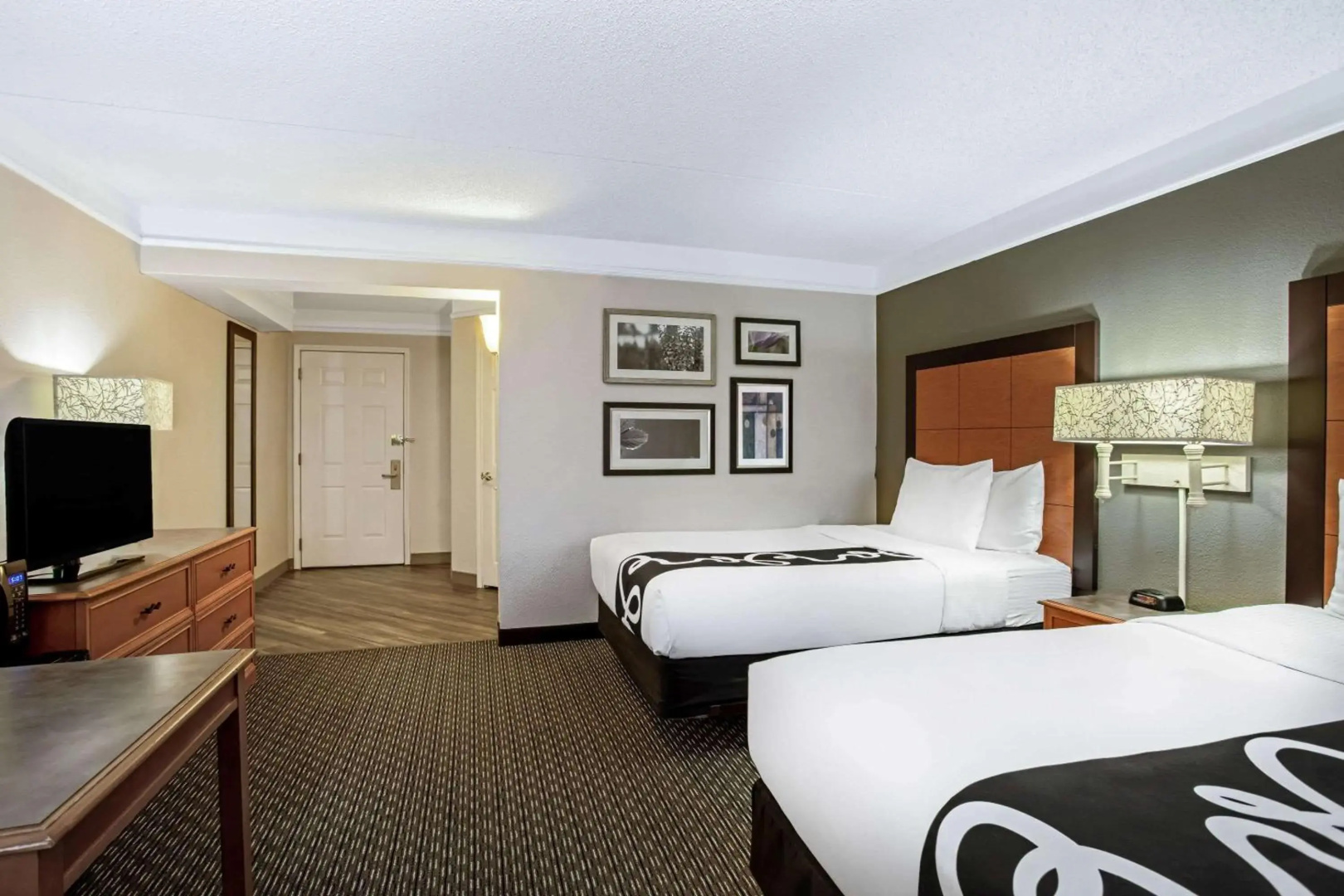 Super 8 by Wyndham South Holland