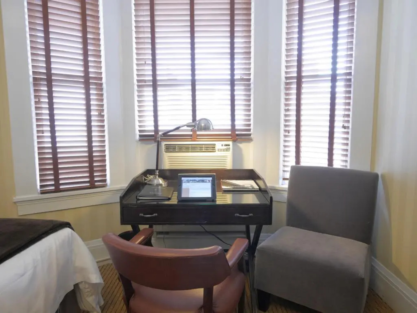 Executive Hotel Vintage Court