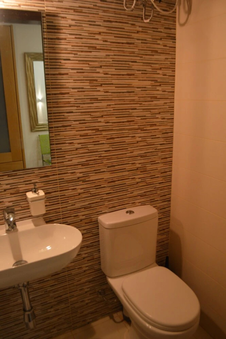 Pebbles, apartment 1