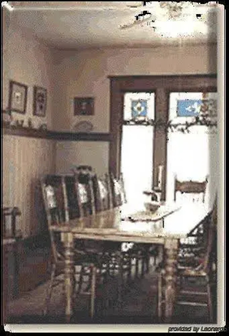 The Homespun Country Inn