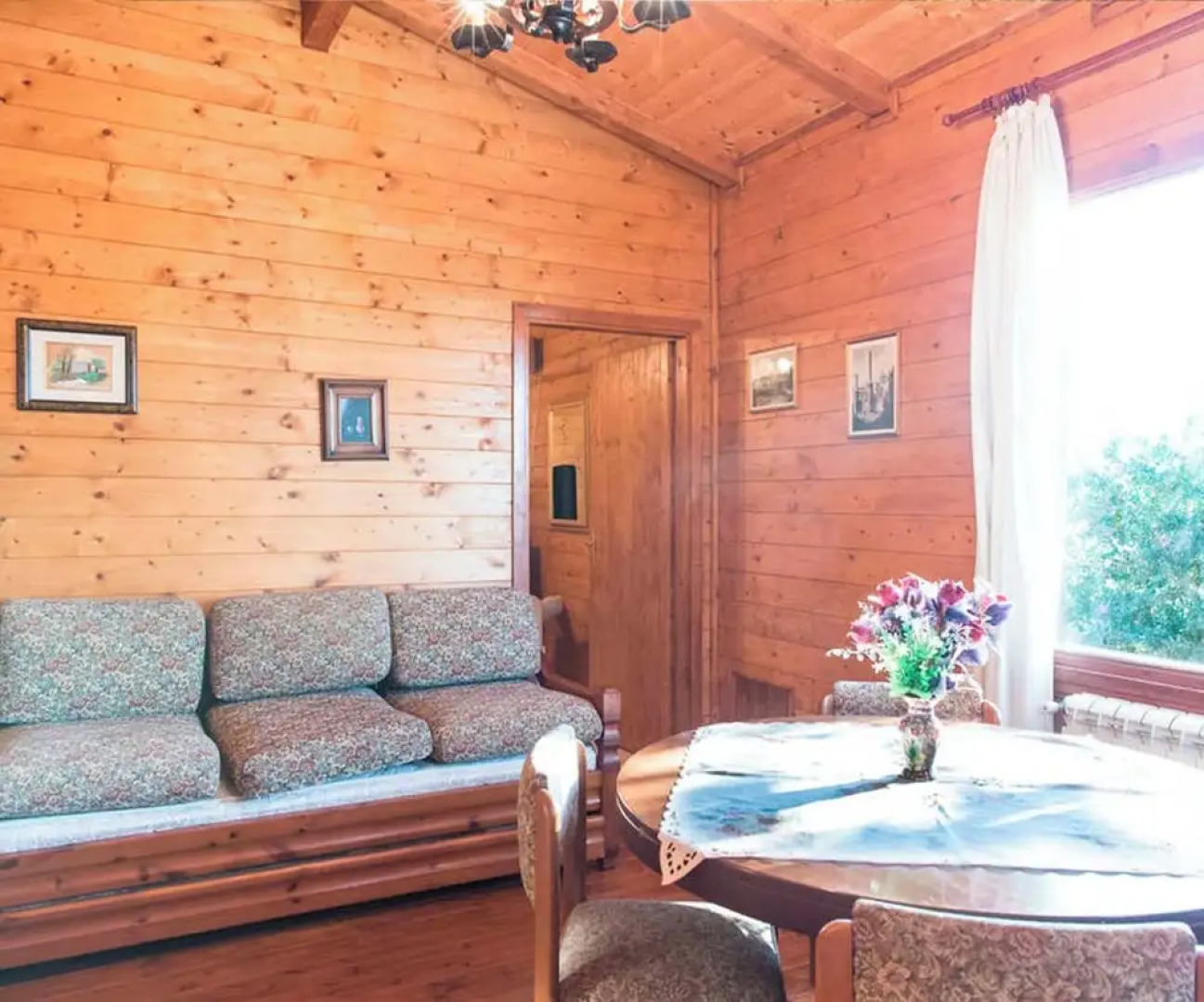 Bungalow With Garden in the Countryside of Rome