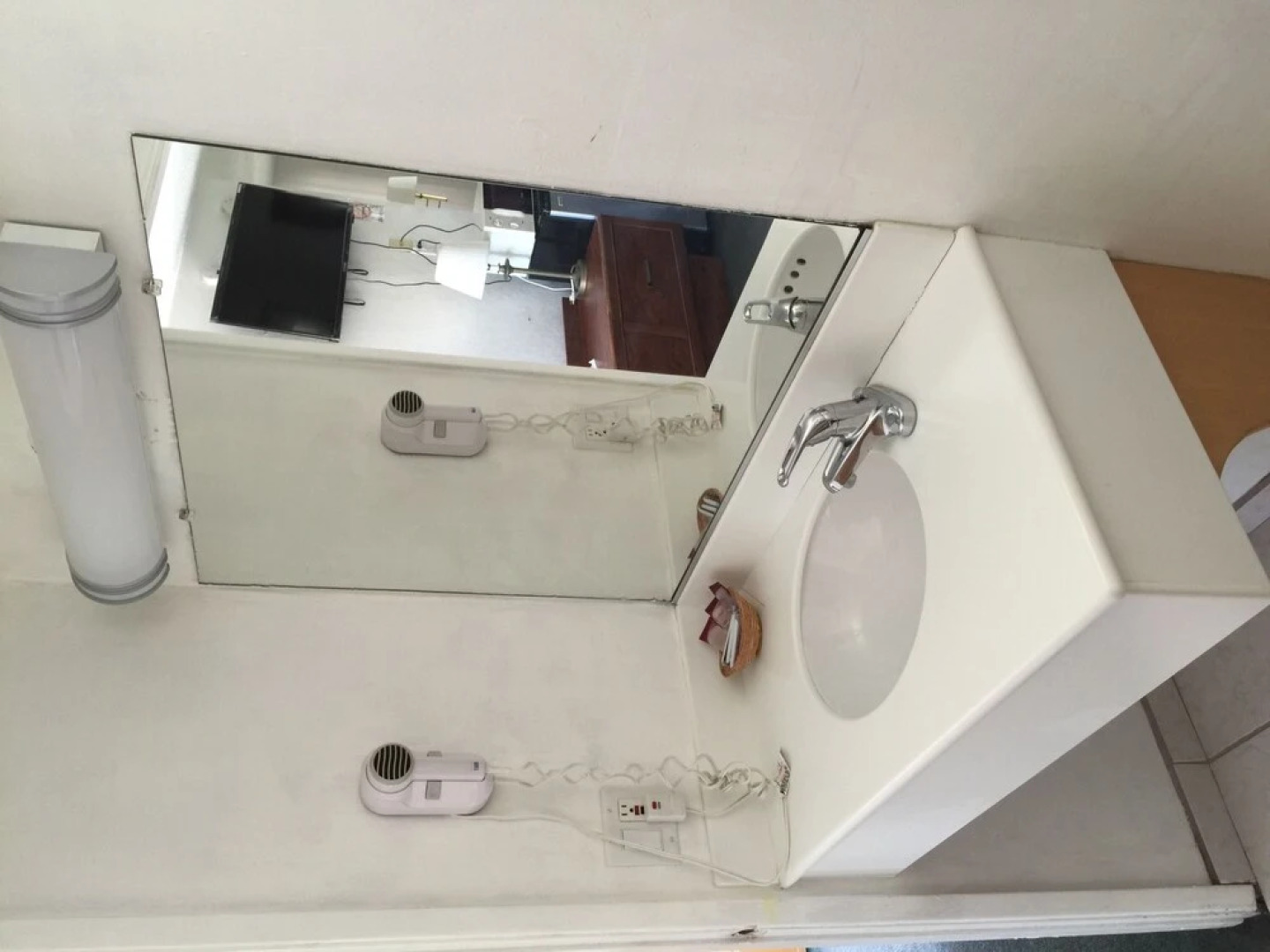 99 Palms Inn & Suites