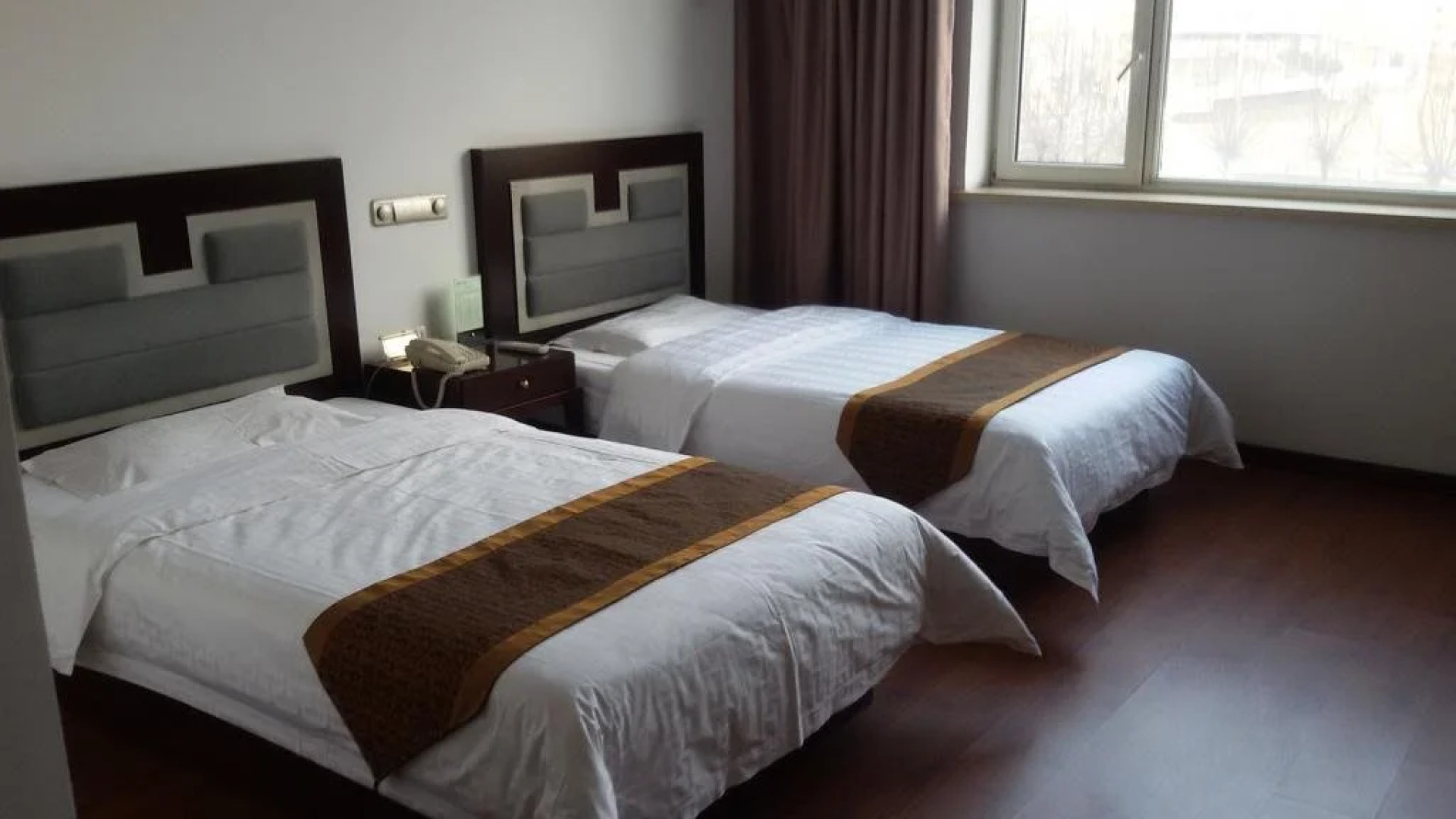 King Eastern Jingyang Hotel
