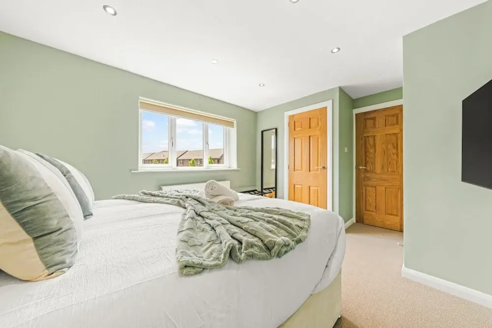 Modern 3Bed Home Next To Glasgow Airport