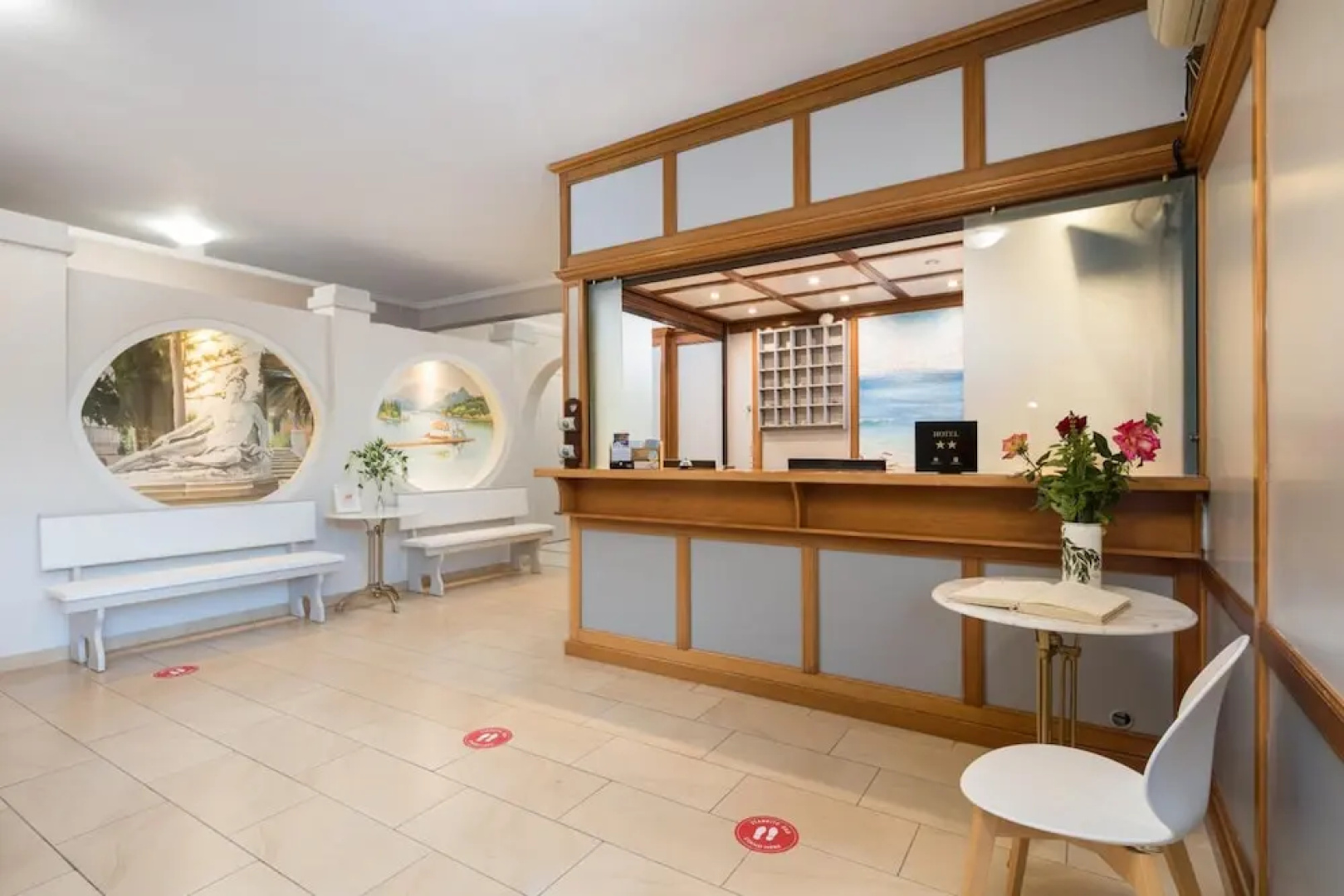 Frida Apartments